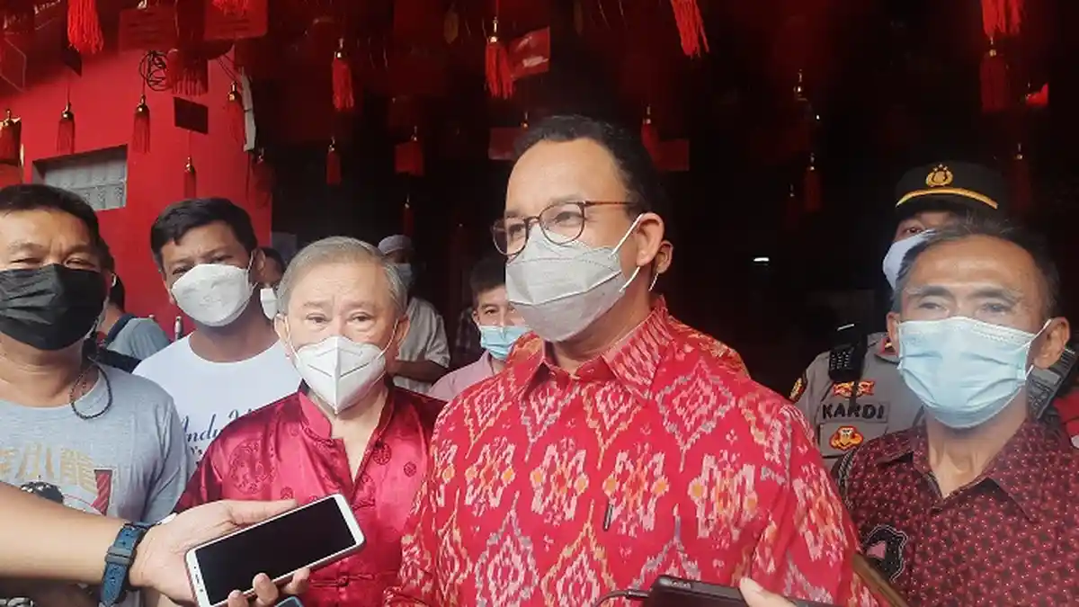 Datangi Vihara Hian Thian Siang Tee Bio, Gubernur Anies Harap Tahun Baru Imlek Beri Semangat Baru