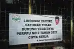 Spanduk-ProDem-mendukung-Perppu-No-2-tahun-2022-tentang-Cipta-Kerja.jpg