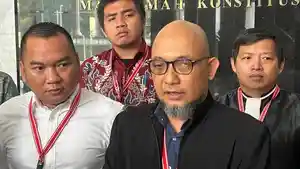 novel-baswedan-di-mk-nihhh.jpg