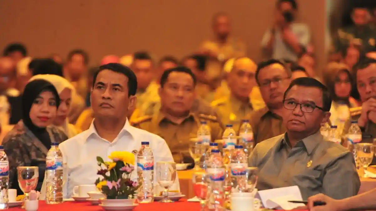 Dihadapan Pelaku Tani, Wagub Sulsel Puji Menteri Pertanian