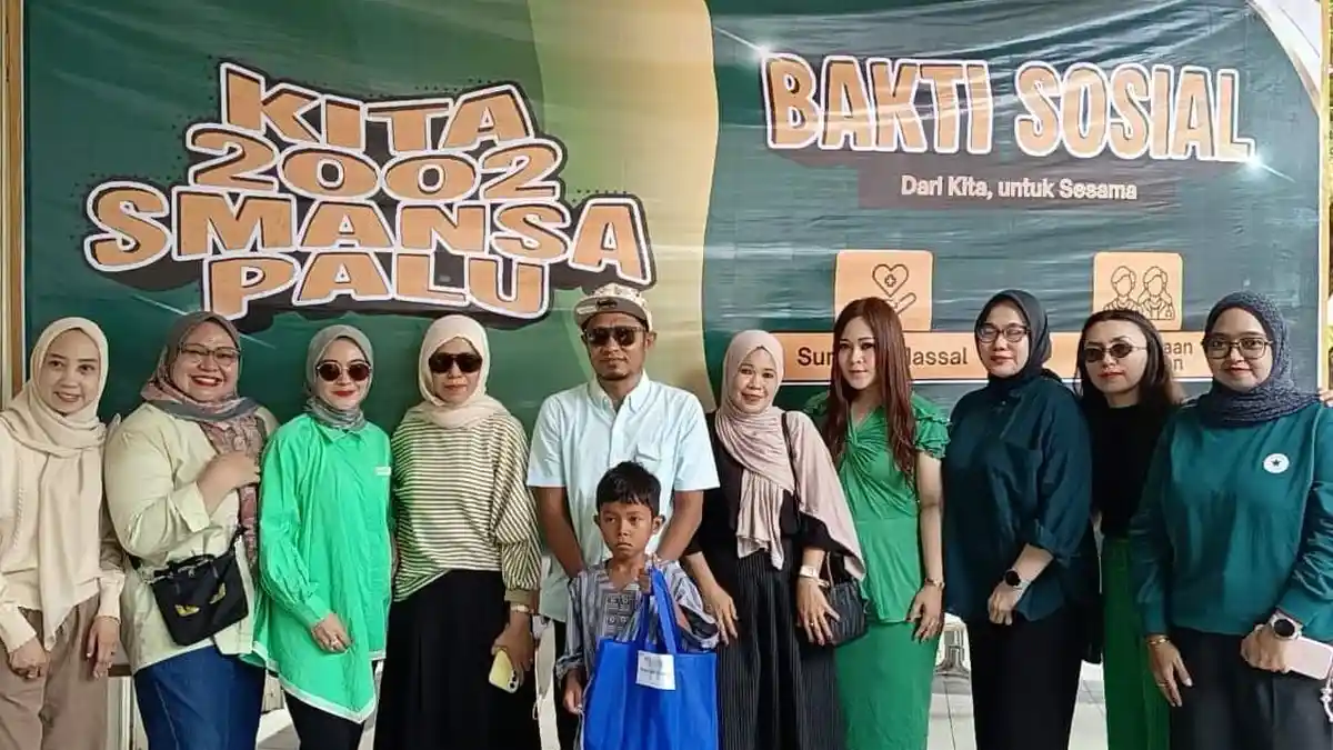 Momen Tahun Baru, Alumni 2002 Smansa Palu Pererat Kebersamaan Lewat Baksos