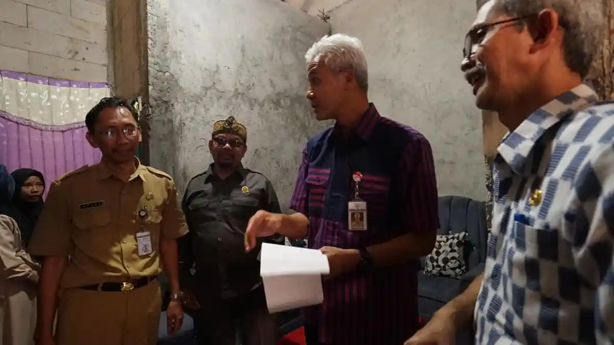 Ganjar Turun ke Desa Pastikan Program Pengentasan Kemiskinan Ekstrem Berjalan