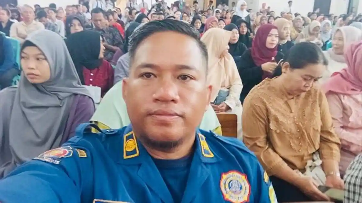 Inilah Yosef, Petugas Damkar yang Diminta jadi Wali Murid buat Ambil Rapor