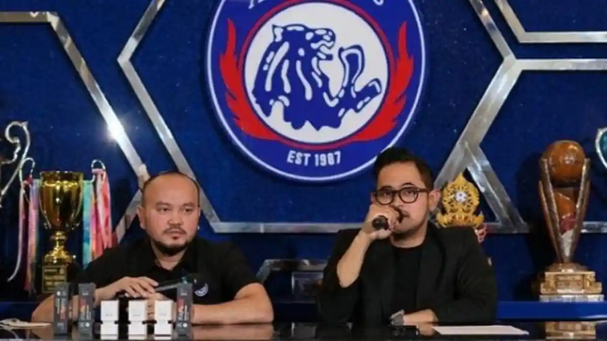 BURSA TRANSFER AREMA FC, Menagih Janji Ali Rifki Datangkan Pemain Masa Depan, Juragan 99 Berkomentar