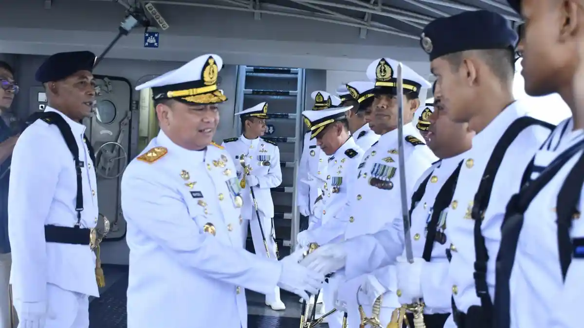 Sosok Putra Sulsel Jenderal Termuda TNI AL, Alumus 1999 Sudah Bintang 1