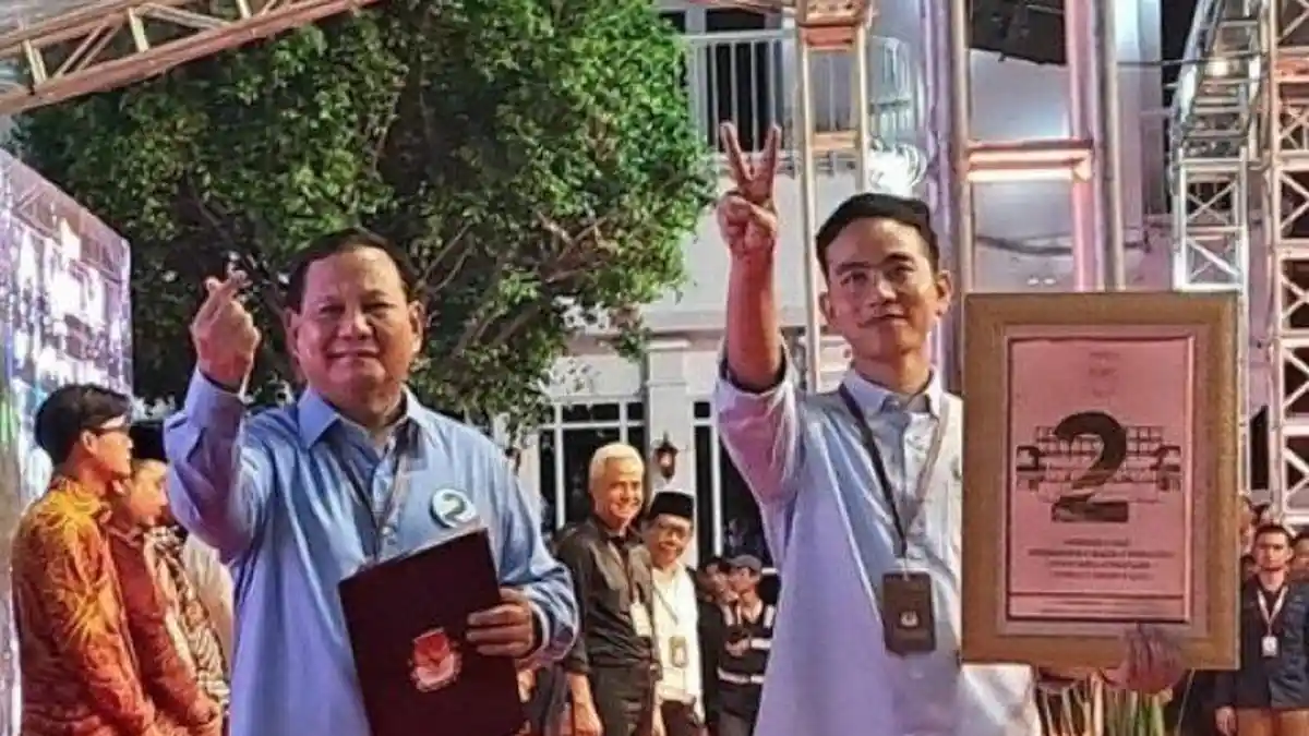 Polling Institute: Prabowo-Gibran Miliki Peluang Besar Menang Satu Putaran