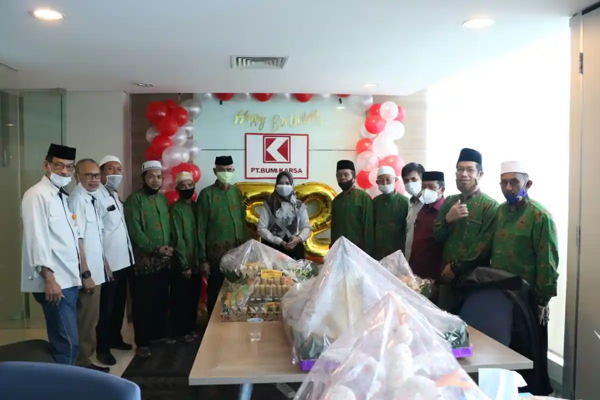 Ultah ke-52, PT Bumi Karsa Target Proyek Stasiun Kereta Api Makassar-Parepare Tepat Waktu