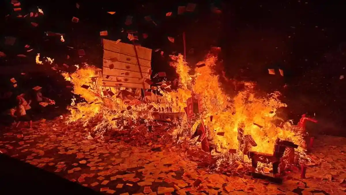 Ritual Bakar Tongkang di Batam Curi Perhatian, Upaya Lestarikan Budaya dan Gaet Wisatawan