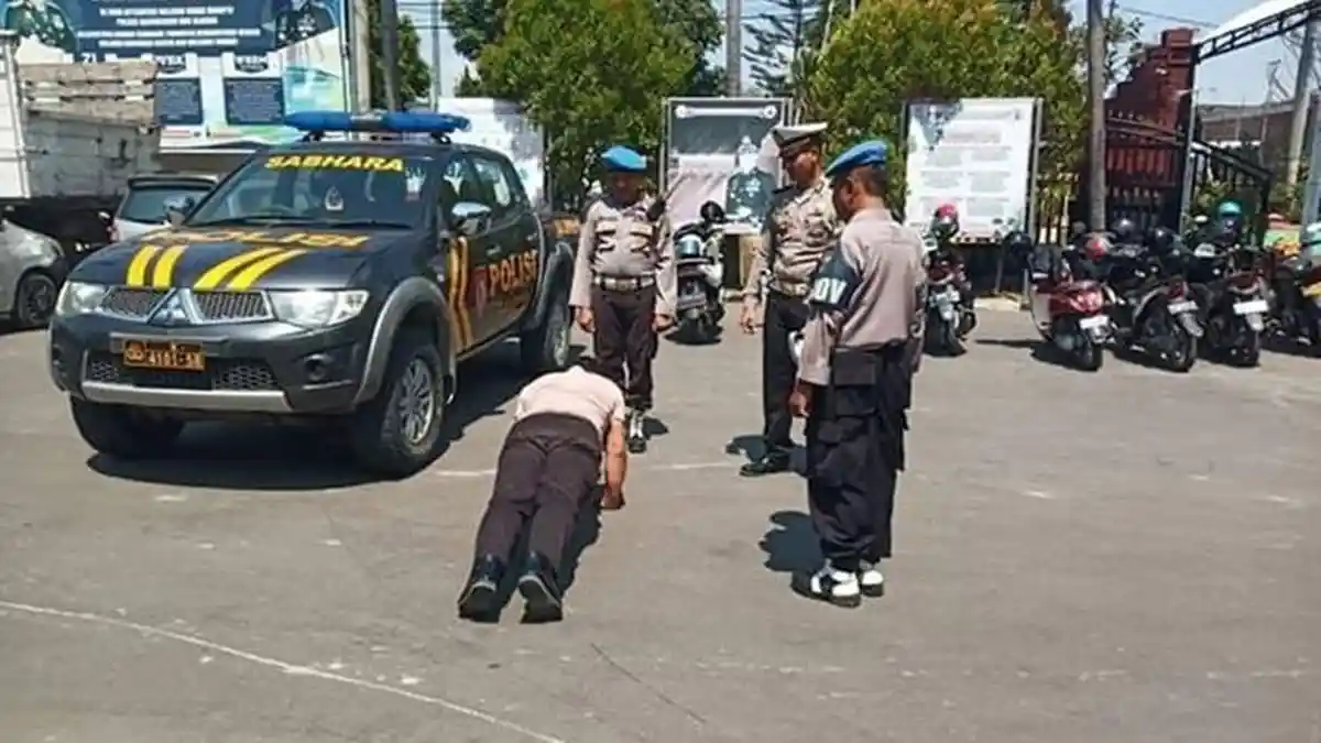 Mobil Polisi Terobos Jalan Melawan Arah, Kapolres: Polisi kan Juga Manusia Biasa