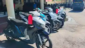 SEMBILAN-MOTOR-Berikut-9-motor-yang-disita-dari-seorang-tersangka-pencurian.jpg