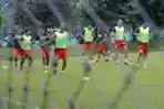 Cesc Fabregas And Friends Lakukan Latihan