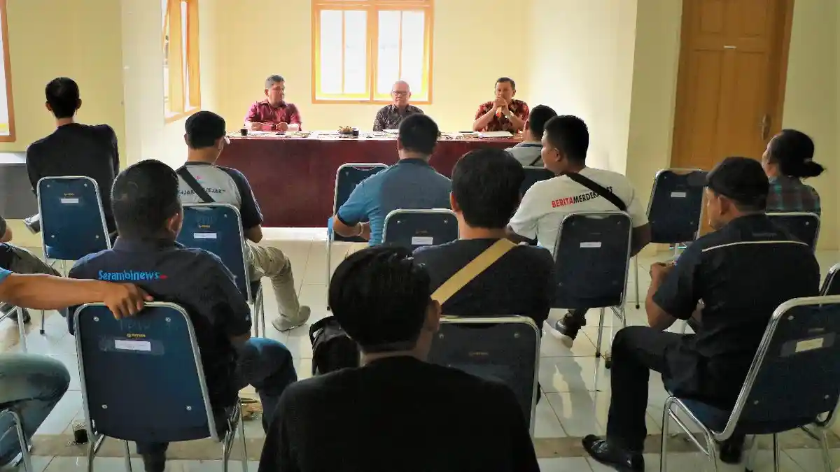 Silaturahmi Dengan Insan Pers, Diskominsa Aceh Barat Dorong Wartawan Ikut Uji Kompetensi