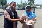 alah-satu-penerima-program-KJS-di-Kecamatan-Guntur-Demak.jpg