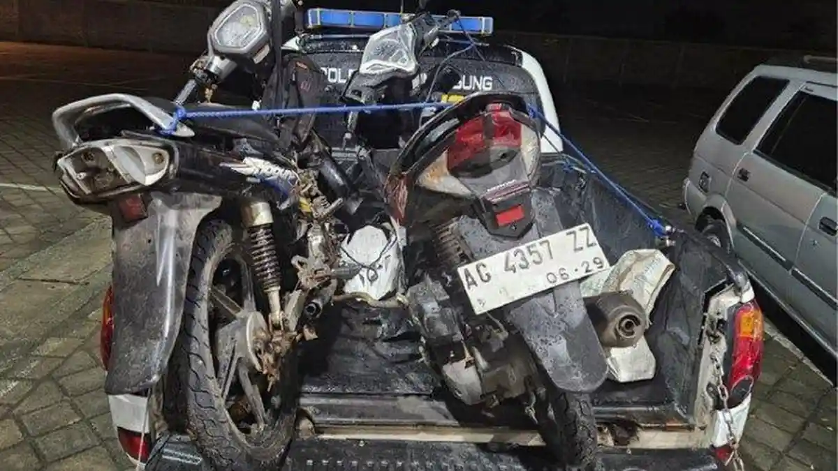 2 Pengendara Tewas Kecelakaan Adu Banteng Vario Vs Shogun