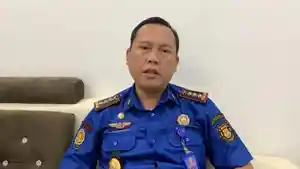Kadis-Damkarmat-Bandar-Lampung-Anthoni-Irawan-APAR.jpg