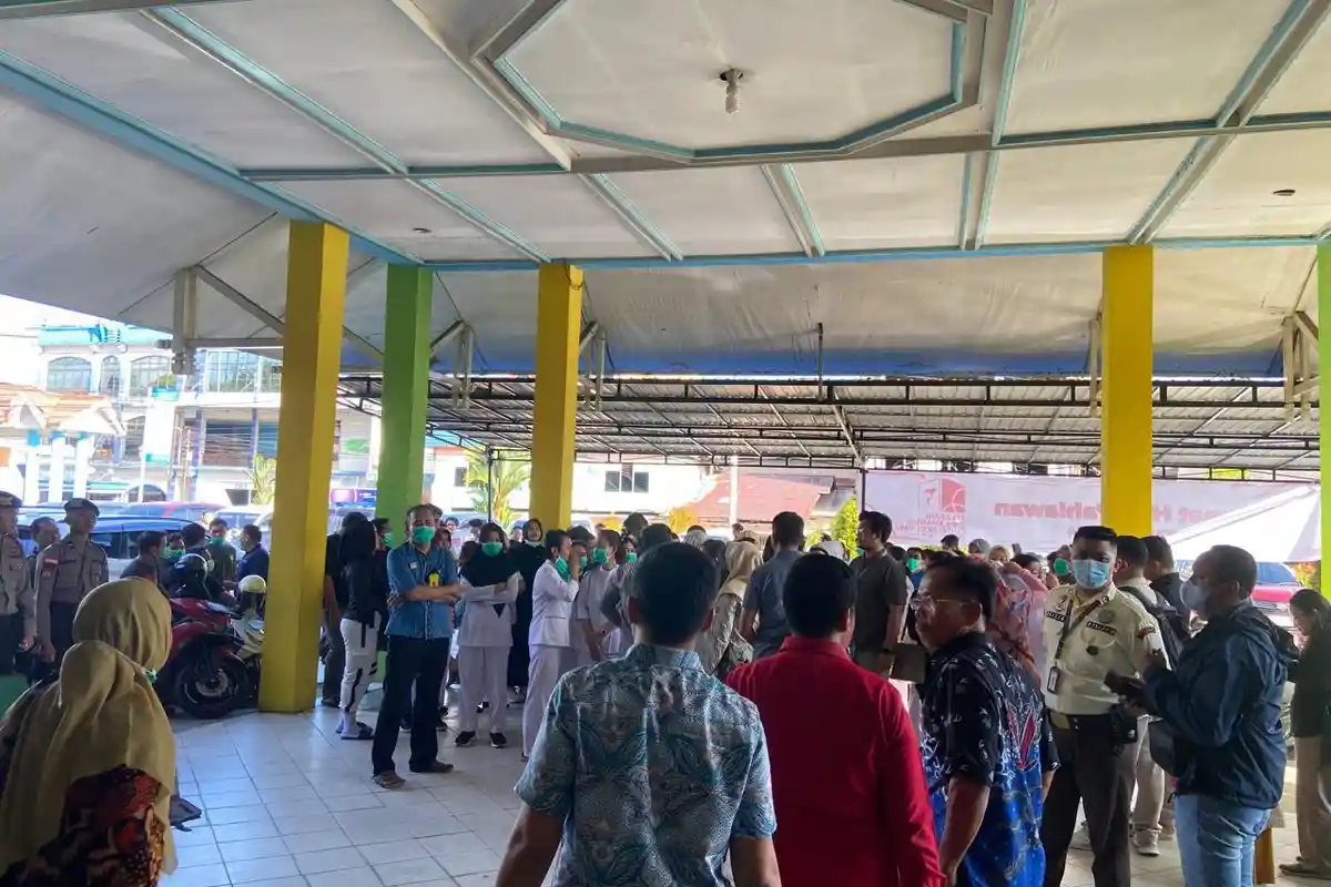 Karyawan RSUD Sanggau Lakukan Aksi Tuntut Segera Bayar Jasa Pelayanan, Ini Penjelasan Direktur 