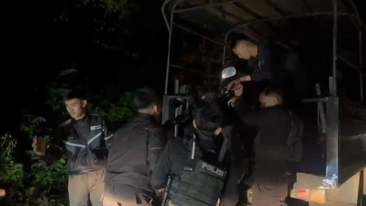 Aksi Balap Liar di Sumare Mamuju Dibubarkan Polisi, Pengendara Ditegur 24 Motor Disita
