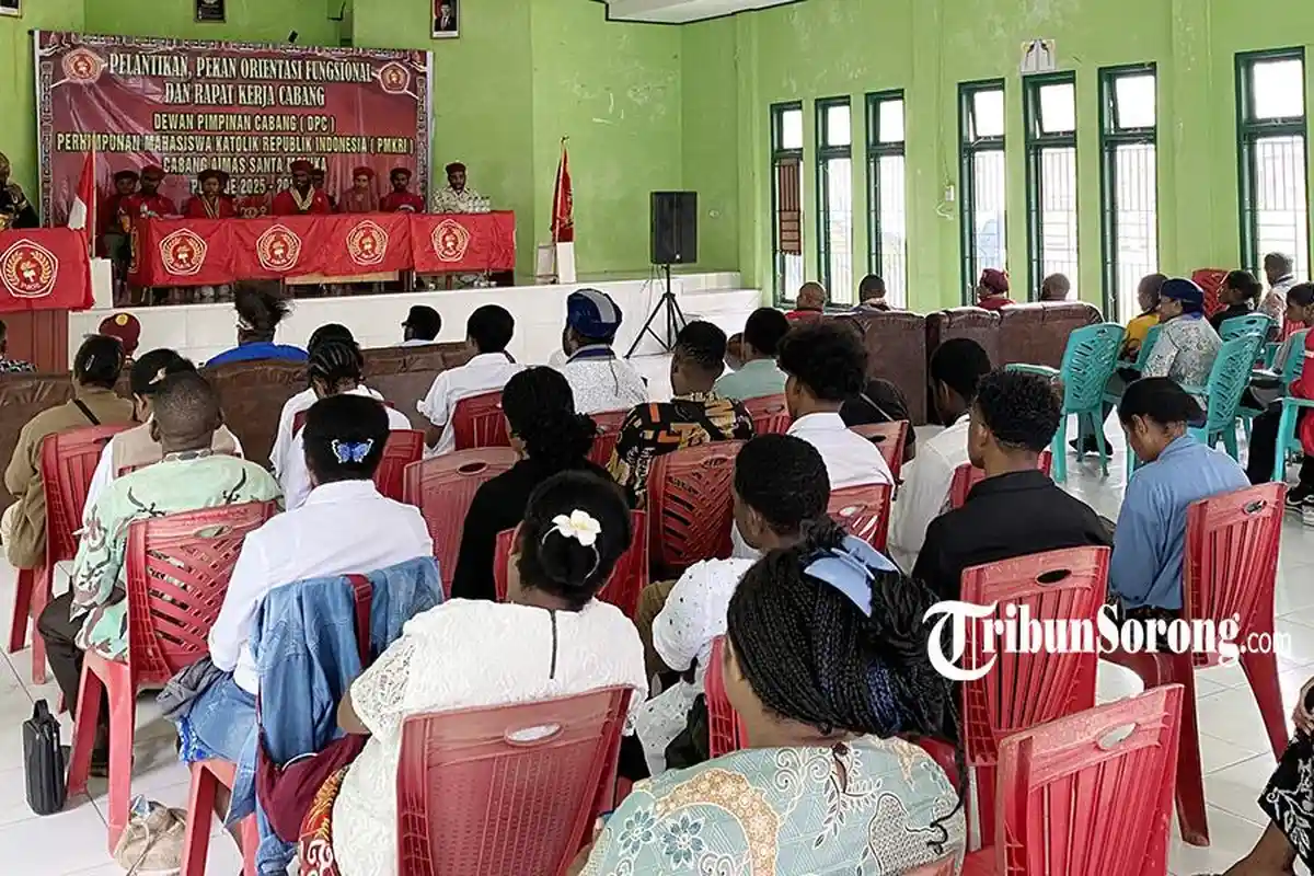 Pengurus PMKRI Aimas 2025-2025 Dilantik, Pemuda Punya Peran Besar dalam Pembangunan Daerah