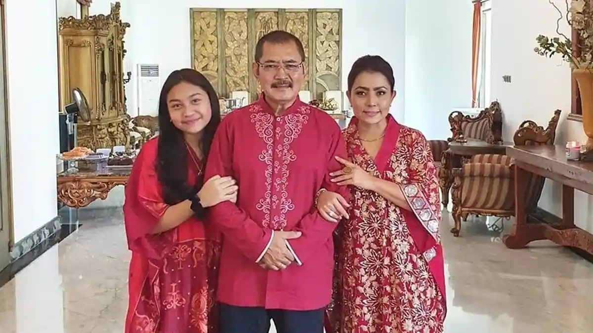 Lebaran Ala Mayangsari: Tak Ada Seragam Khusus hingga Menu Hidangan yang Sederhana di Meja Makan