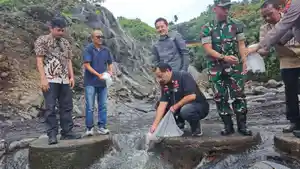 tebar-benih-ikan-di-banturraden.jpg