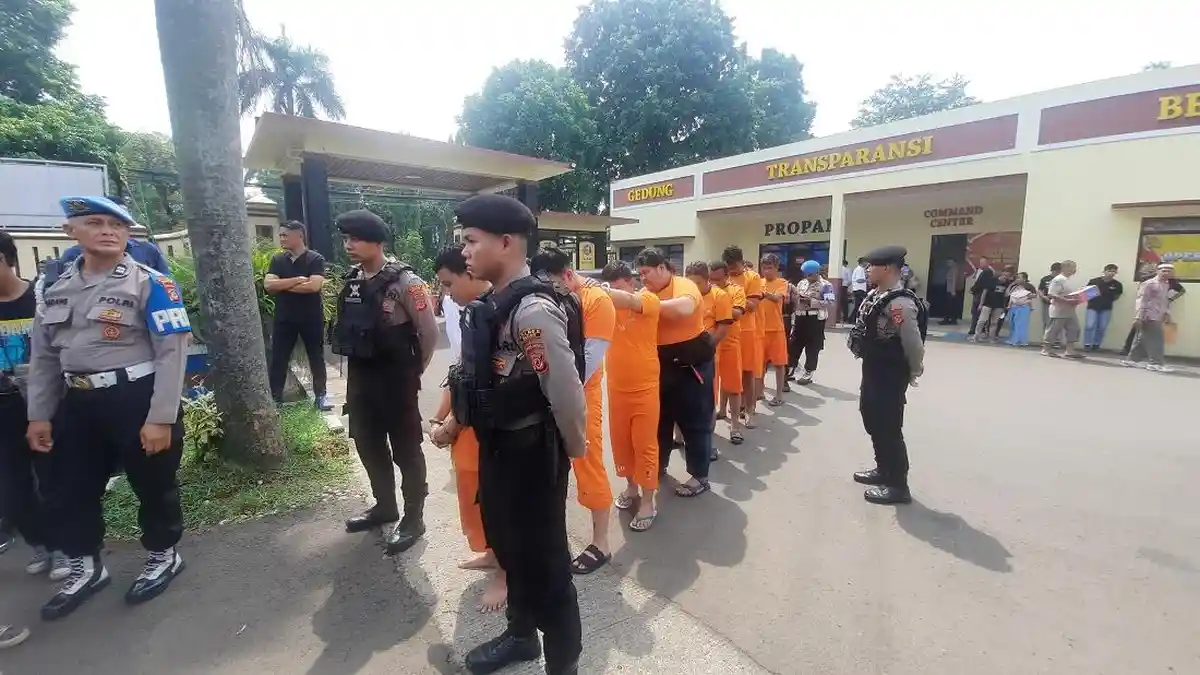 Sembilan Preman Bogor Ditangkap, Modus Jadi Debt Collector Rampas Motor ...