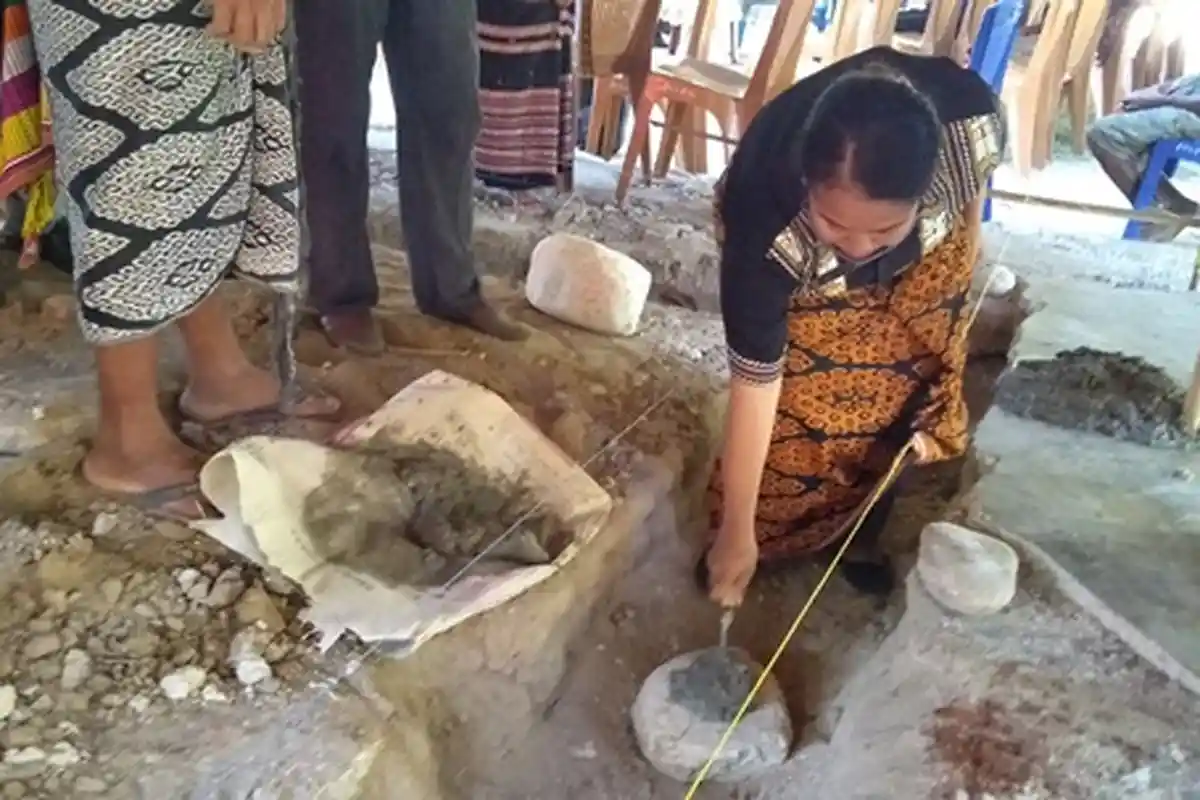 Kadis PMD TTS Apreasiasi Desa Noemuke Terkait Pembangunan Rumah Layak Hu,  Ini Penjelasannya