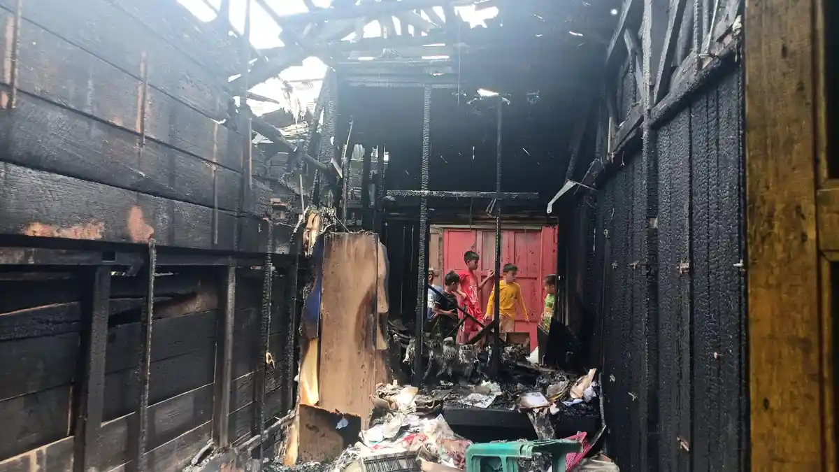 Satu Bangunan Tempat Pengajian Ludes dalam Kebakaran Pasar Segiri Samarinda