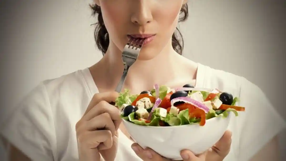 Mom Perhatikan Ya, 6 Makanan Ini Tak Boleh Dipanasakan 2 Kali. Bisa Bikin Sakit!