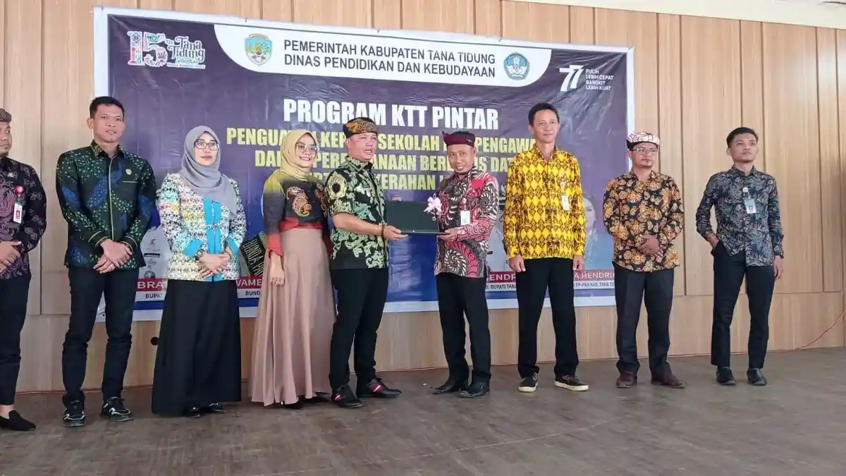 Bupati Tana Tidung Janji Tuntaskan Program 1 Guru 1 Laptop, Sudah 219 Guru di KTT Menerima