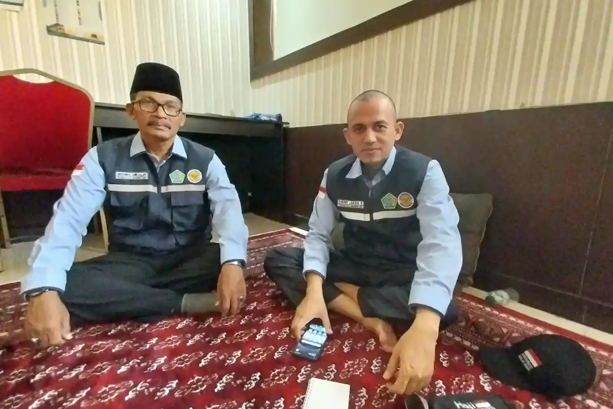 Koper Jemaah Wafat Dibawa ke Tanah Air​​​​​​​ oleh Petugas Kloter