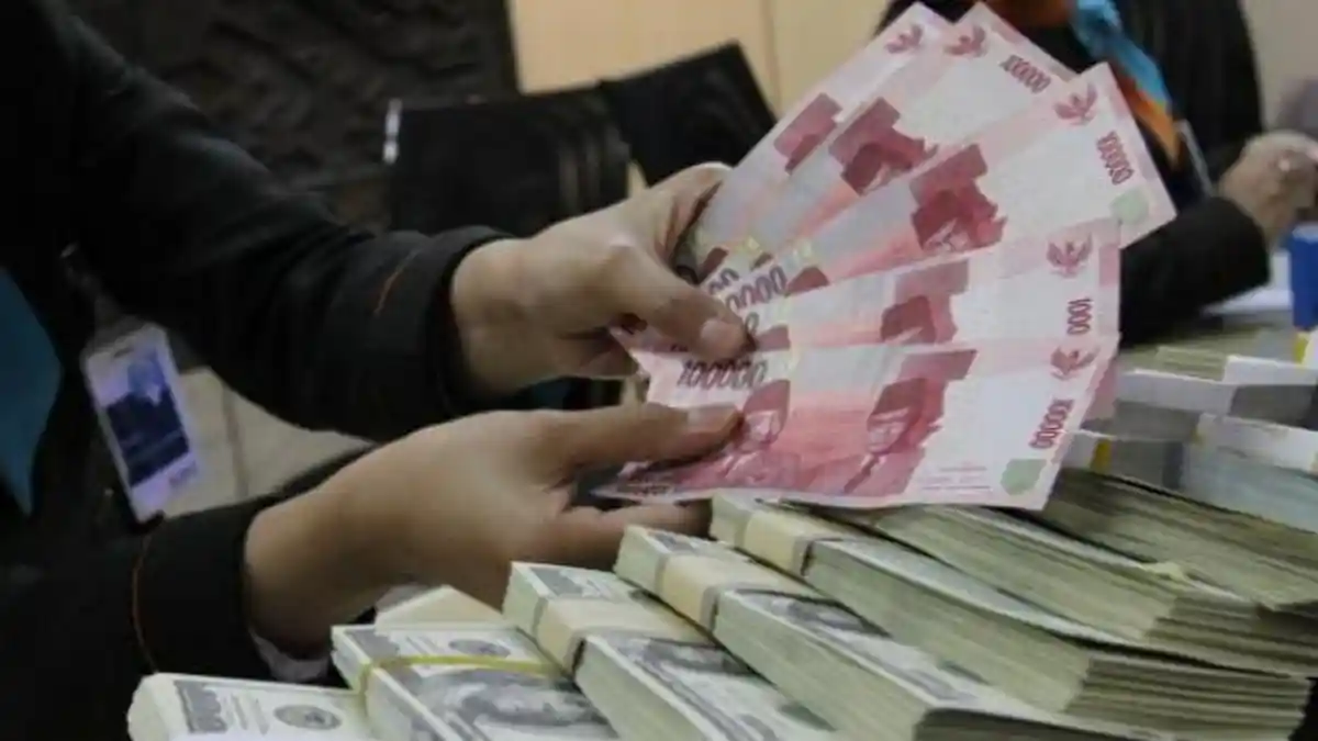 Kasir Minimarket Ditipu Hingga Jutaan Rupiah, Modus Tukar Uang Receh, Dikemas Dalam Sebuah Karung