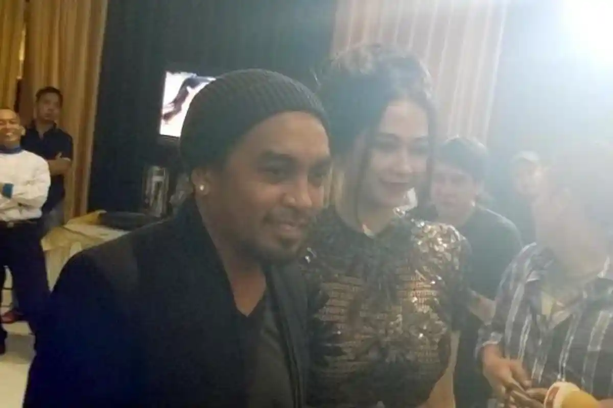 Pesan Menyentuh Aura Kasih untuk Istri Glenn Fredly Mutia Ayu