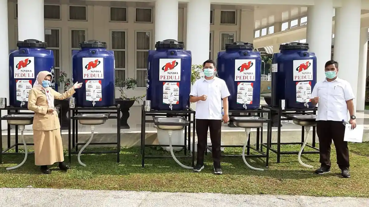 Cegah Penyebaran Covid-19 di Medan, Nindya Karya Serahkan Bantuan