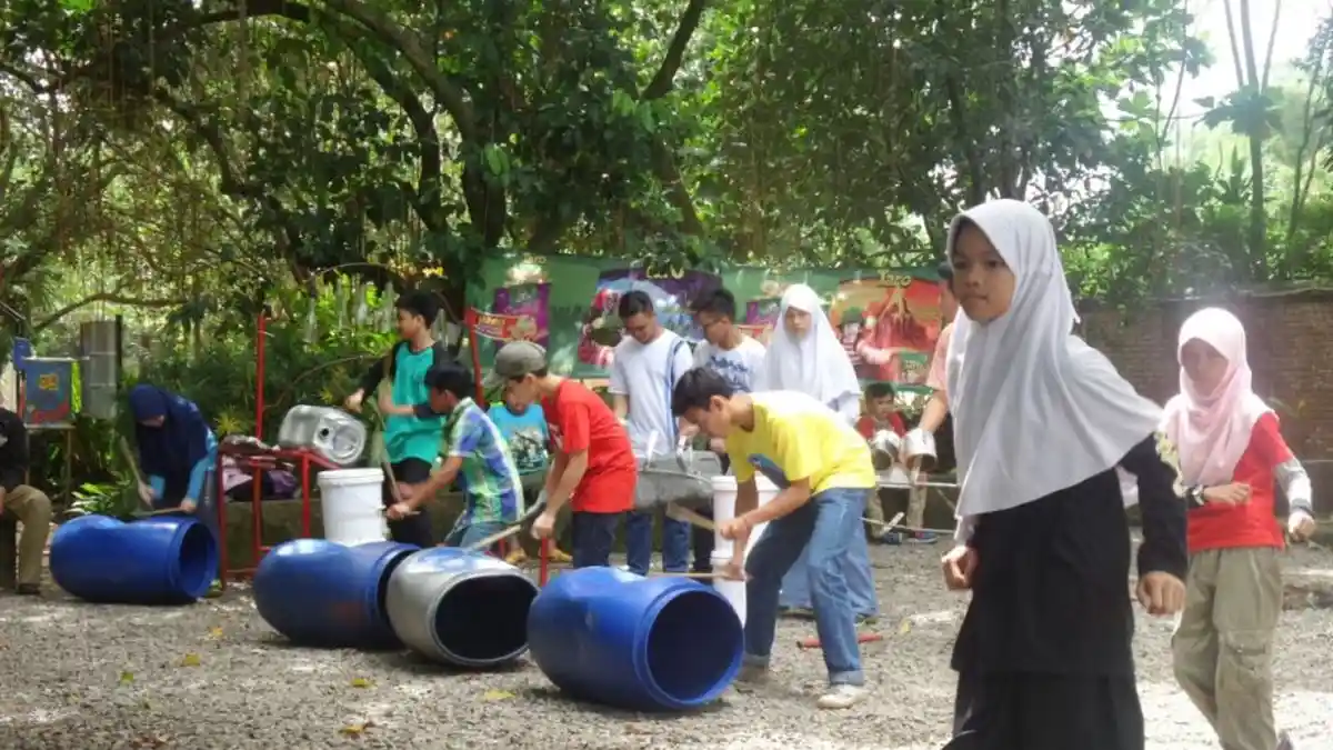 School Of Universe Titik Beratkan Pembelajaran Keterampilan Hidup