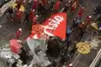 Pengangkatan Bagian Ekor Pesawat AirAsia QZ8501