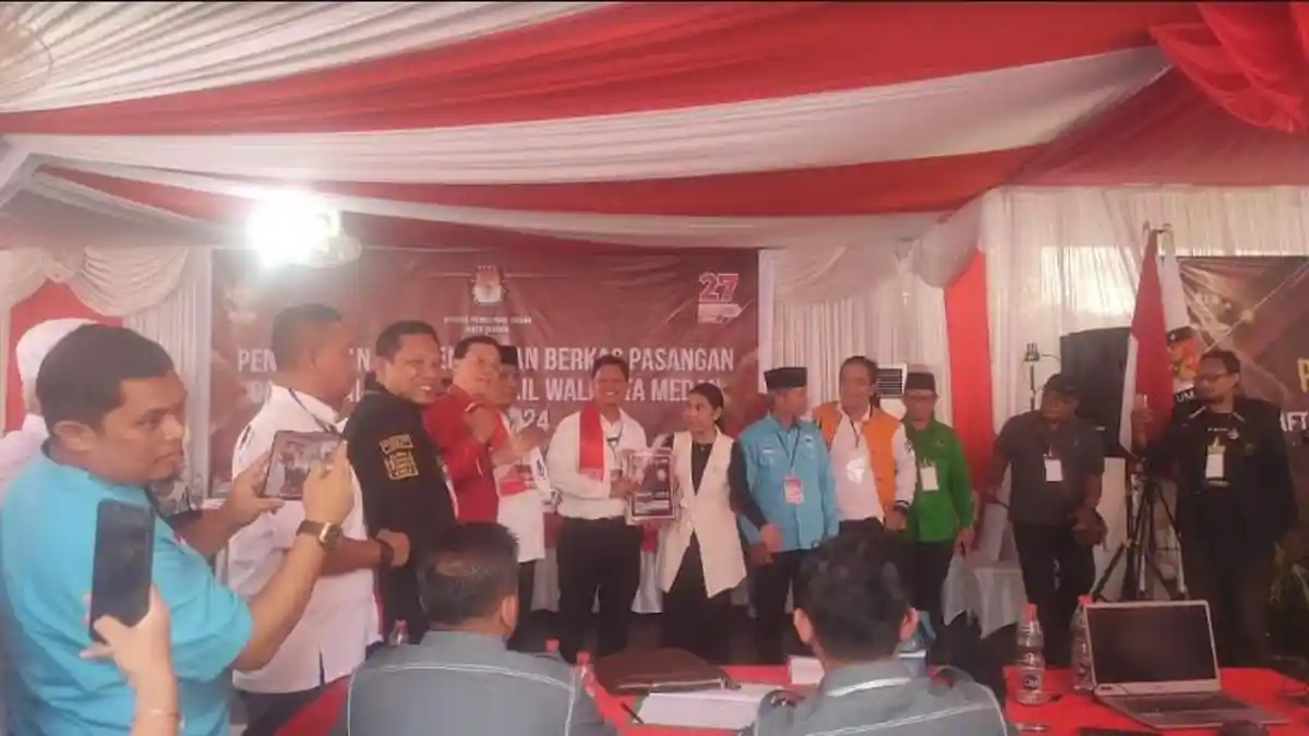 Prof Ridha-Abdul Rani Resmi Mendaftar ke KPU Medan