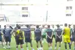 Latihan-Persib-Bandung-di-bawah-Yaya-Sunarya-Selasa-1772023.jpg