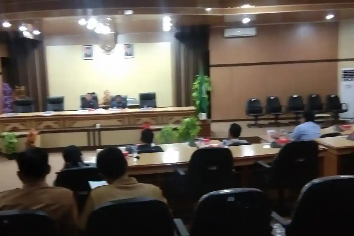 Belum Dilantik, Caleg Terpilih di Parepare Adakan Pertemuan di Kantor DPRD