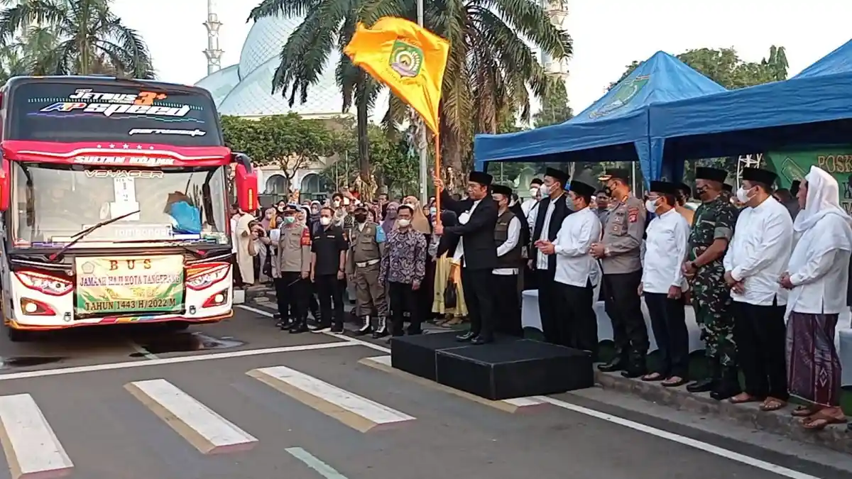 Bus Jemaah Umrah Indonesia yang Kecelakaan di Arab Saudi Disebut dari Bojonegoro, 6 Orang Meninggal