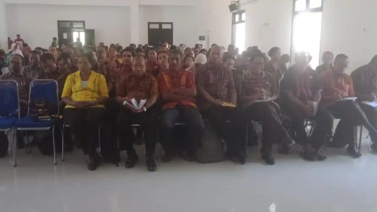 Basilius Bengoteku Berbagi Pengalaman Terkait Program Inovasi Sekolah di Nagekeo