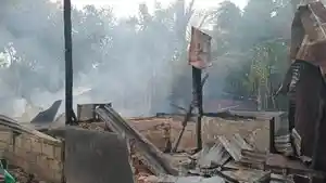 Kebakaran-dua-unit-rumah-di-Manusak.jpg