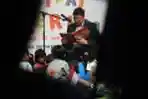 Hasyim Djojohadikusumo Mendongeng di Depan Anak Anak