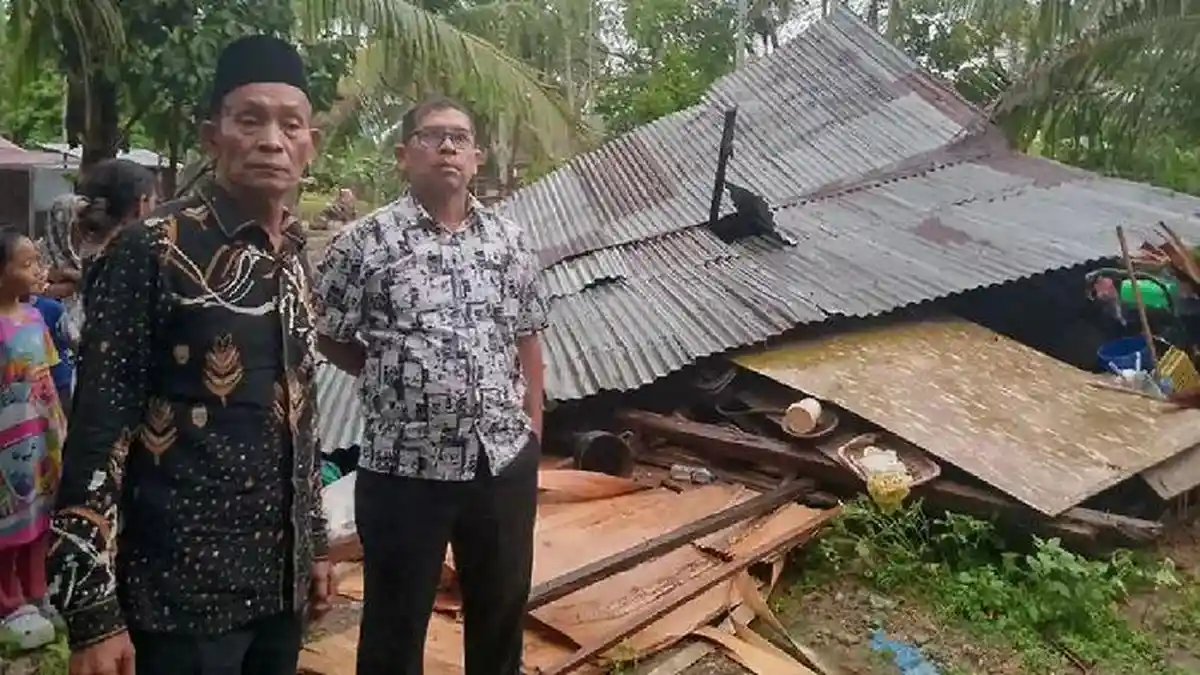 Angin Kencang Terjang Cot Girek, Rumah Lansia Roboh dan Puluhan Rumah Warga Rusak