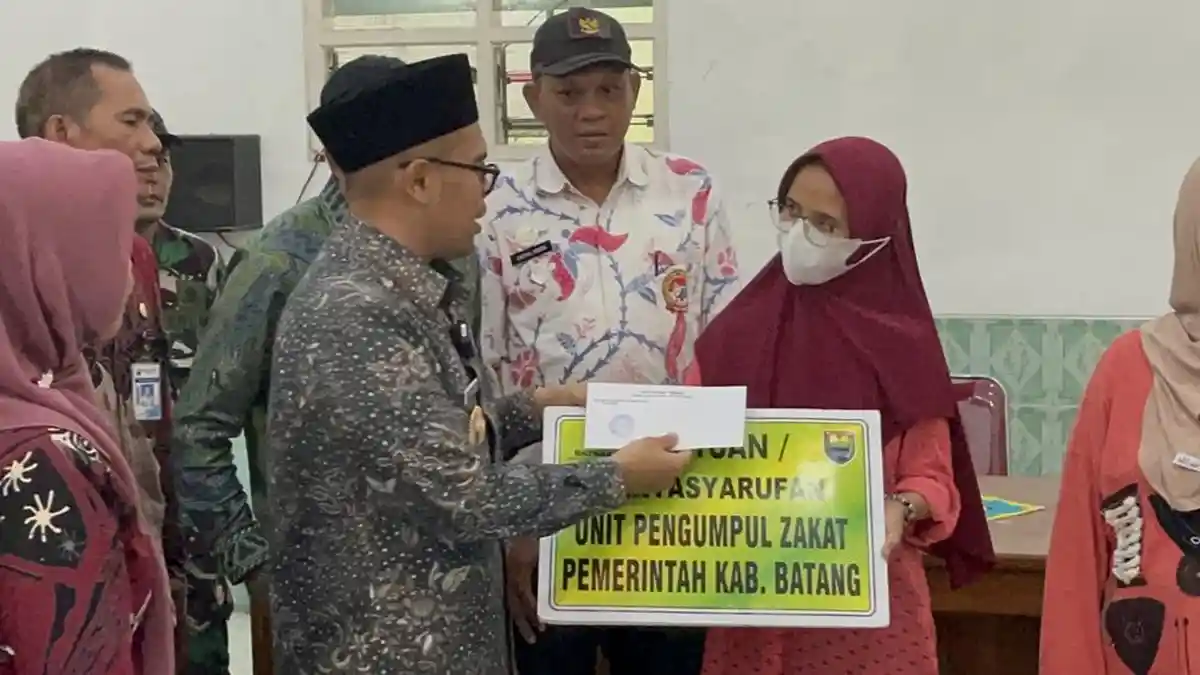 Puting Beliung Terjang Warungasem Batang, 157 Rumah Rusak, Bupati Gerak Cepat Beri Bantuan