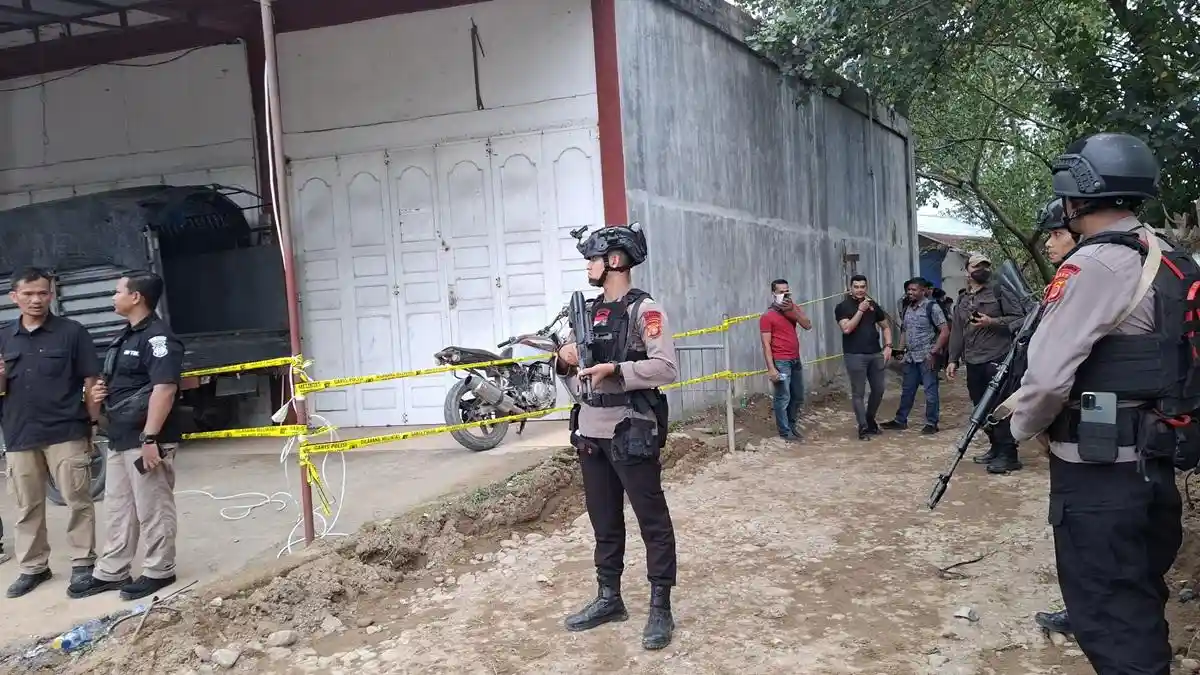 Warga Kaget, Dua Ruko di Pidie Diduga Pabrik Sabu, Pintu tak Pernah Buka