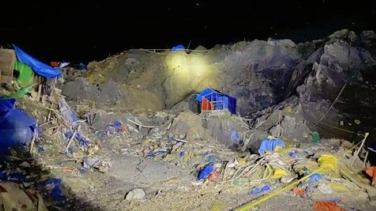 Ngeri, 7 Penambang Tewas dan 20 Lainnya Tertimbun Longsor di Gunung Botak Maluku