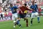 Duel Bek Italia vs Spanyol