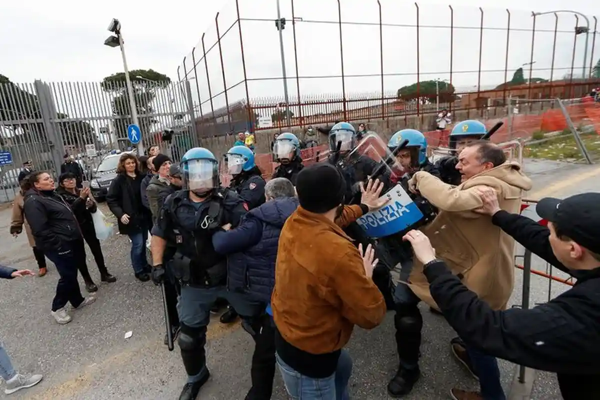 Dampak Virus Corona di Italia, Langkah Karantina hingga Kerusuhan Tewaskan 7 Orang di Penjara