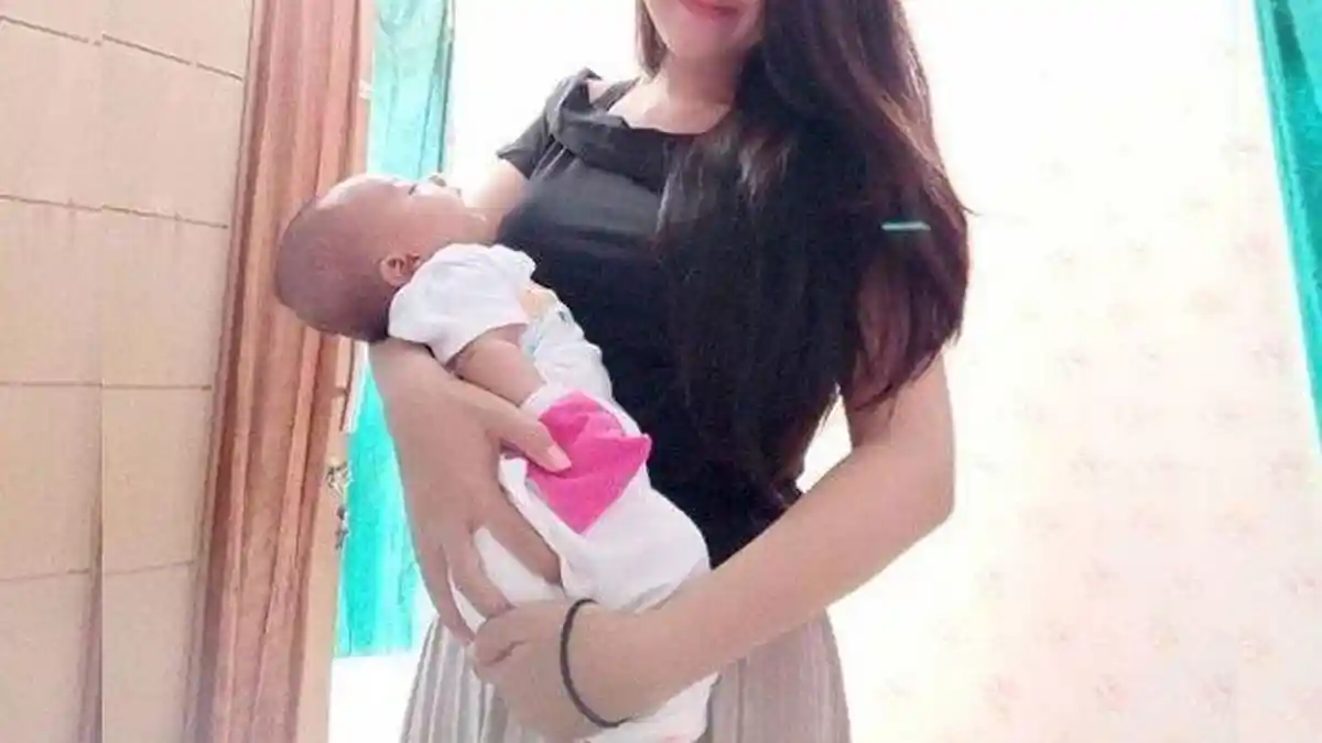 Ibu Muda Ini Rela Positif Corona Demi Bayinya yang Duluan Terkena Covid-19, Kisahnya Mengharukan