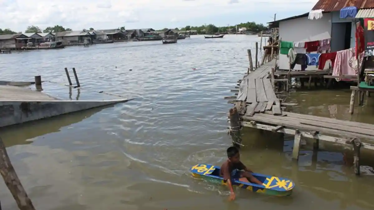 Singgah ke Perkampungan Terapung, Belawan, Medan, Rumah bagi Para Nelayan
